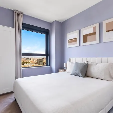 Appartement Penthouse Duplex With Views!