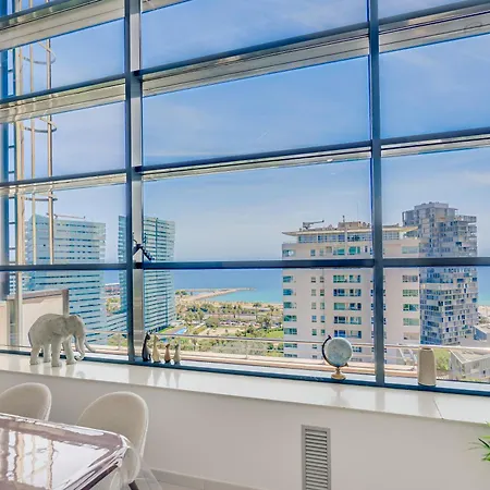 Apartment Penthouse Duplex With Views! *
