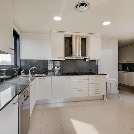 Penthouse Duplex With Views! Apartment *