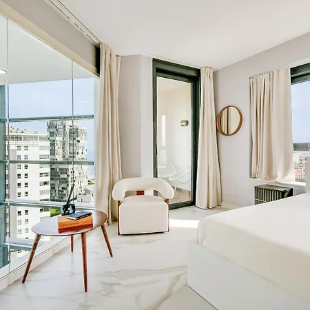 Appartement Penthouse Duplex With Views!