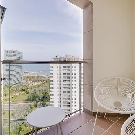 Penthouse Duplex With Views!