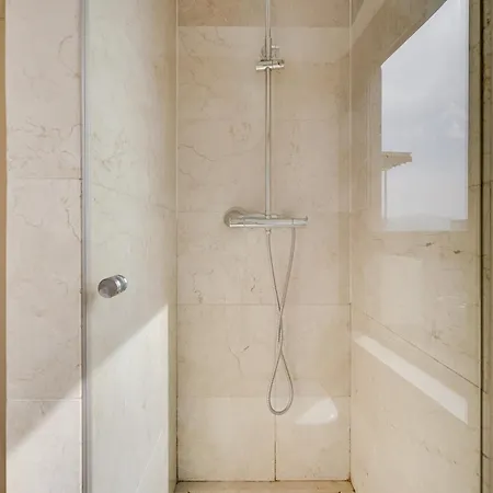 Penthouse Duplex With Views! Lejlighed *