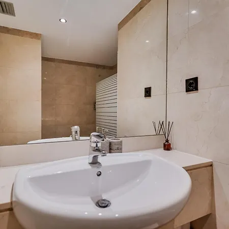 Penthouse Duplex With Views! Lejlighed *