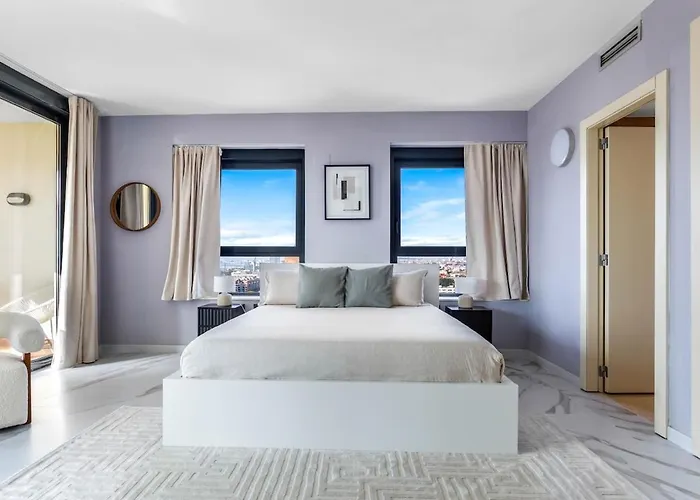 Penthouse Duplex With Views!