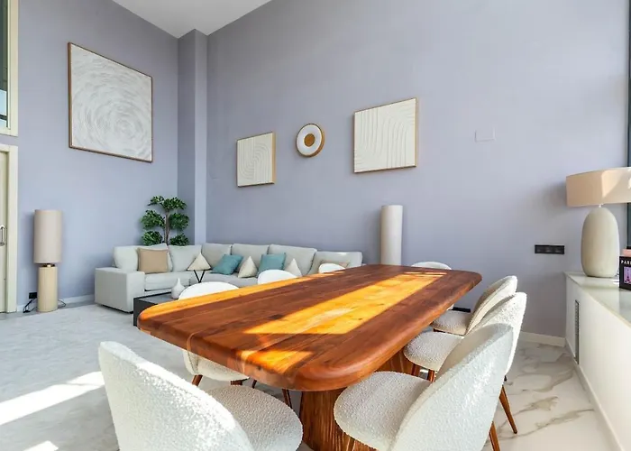 Penthouse Duplex With Views! * 바르셀로나